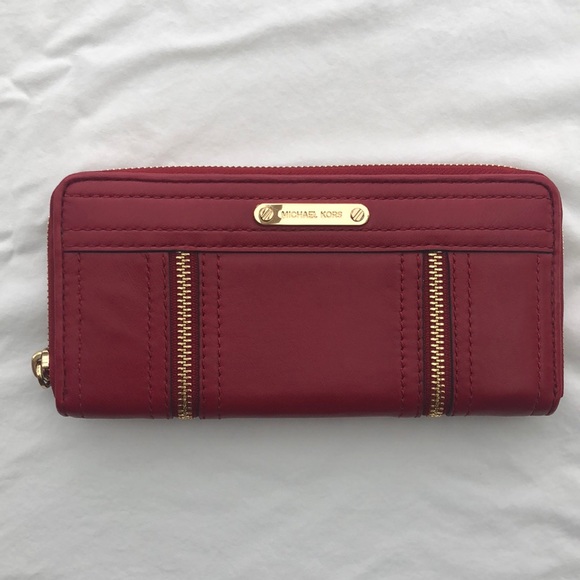 Michael Kors Handbags - Michael Kors Red Wallet NWOT